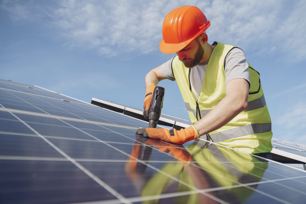 solar_panel_installer_working