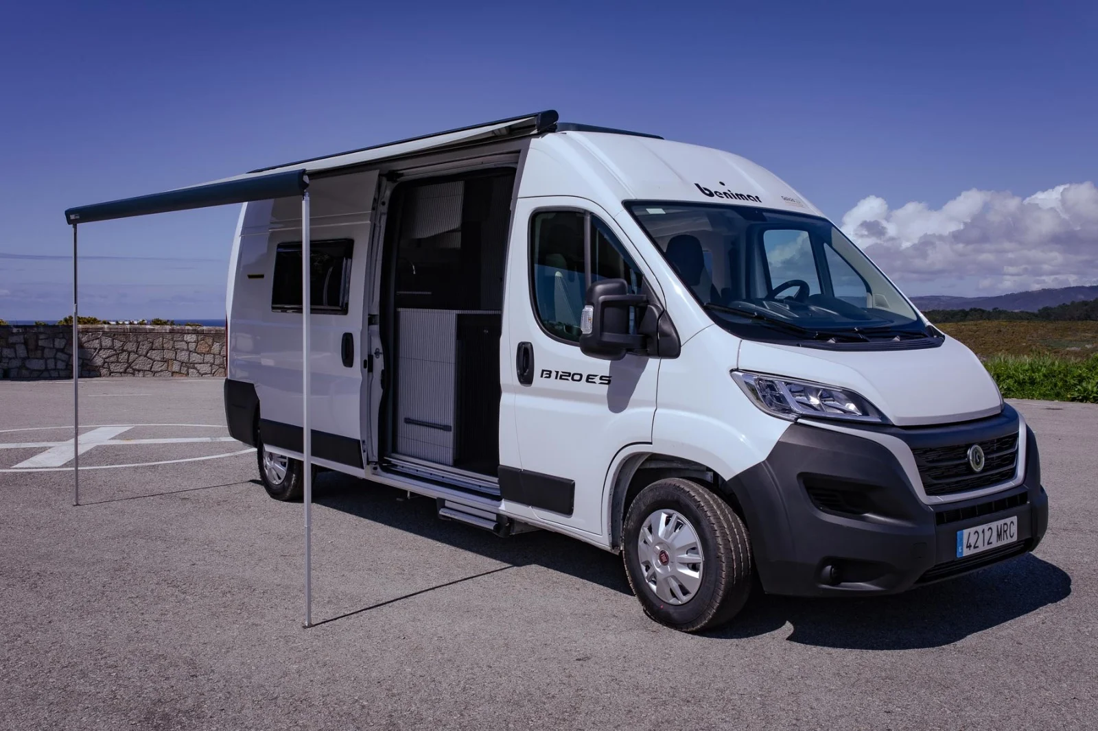 As Caselas Camper-Alquiler camper Galicia- Benimar 120 10 alquilar una autocaravana en Galicia