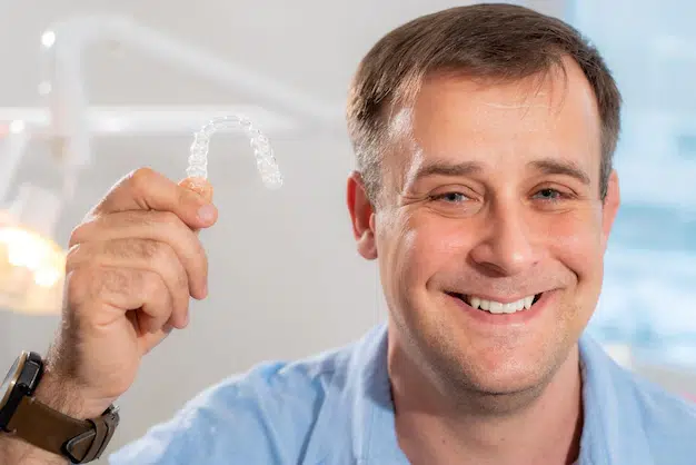 invisalign vs metal braces