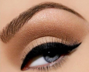 Microblading v permanent makeup, what’s the difference? 1 powder 3 300x242 1