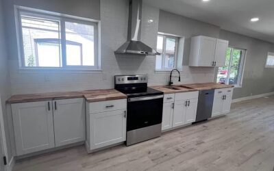 Blogs 2 The Smart Homeowner’s Guide to Kitchen Cabinets: Refacing vs. Replacement