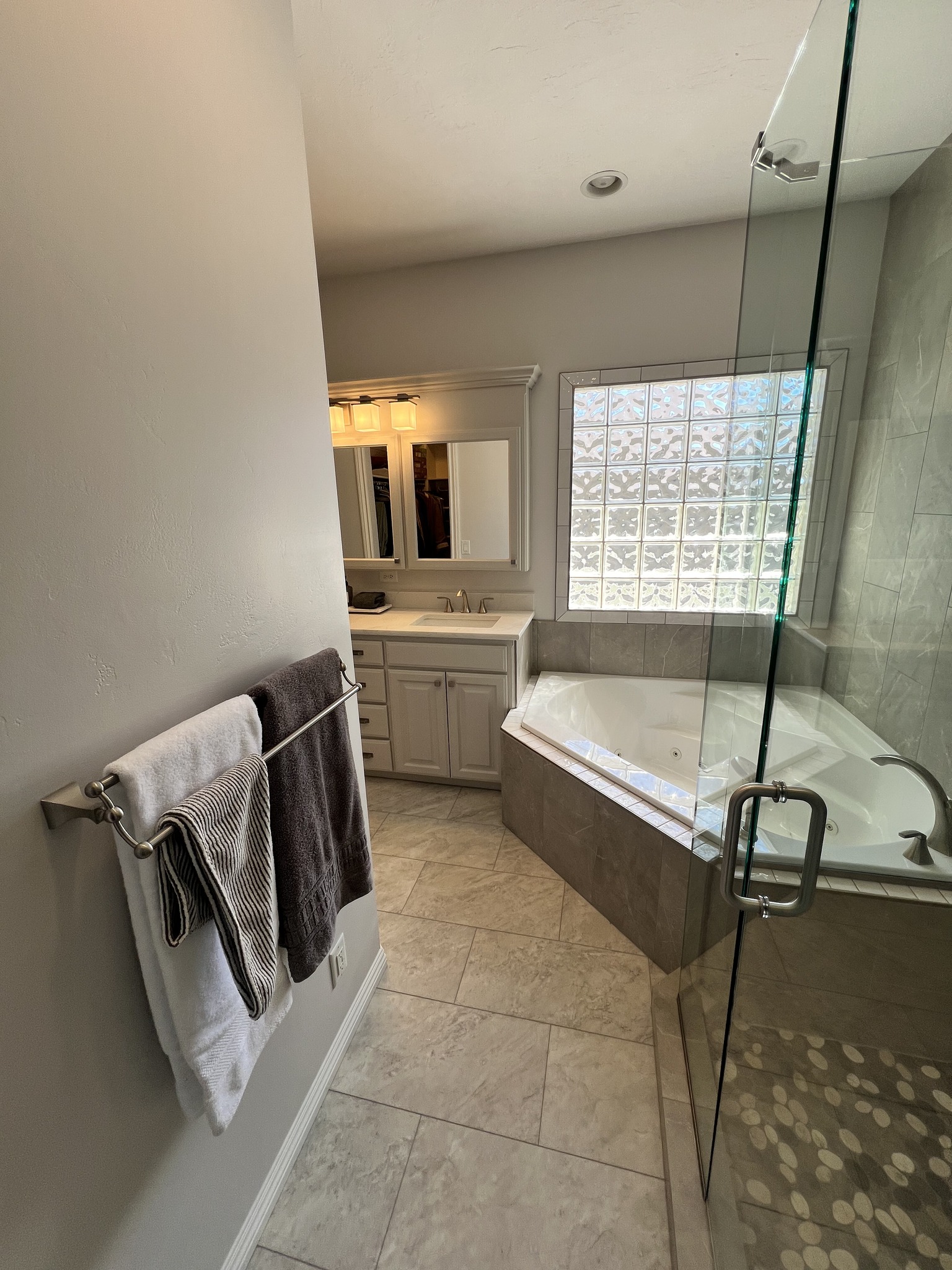 The Ultimate Guide to Bathroom Renovation in Idaho Falls Crafting a Sanctuary: The Ultimate Guide to Bathroom Renovation in Idaho Falls