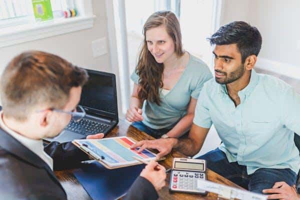 Advantages of Hiring Buyer's Advocate for Commercial Property Investment in Australia 2 Buyers advocate