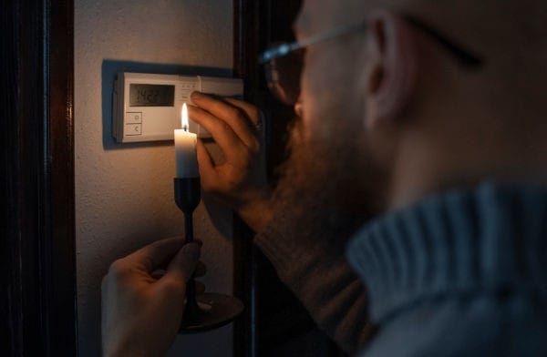 When To Call A Professional Electrician For Repairs 2 Professional Electrician For Repairs4345