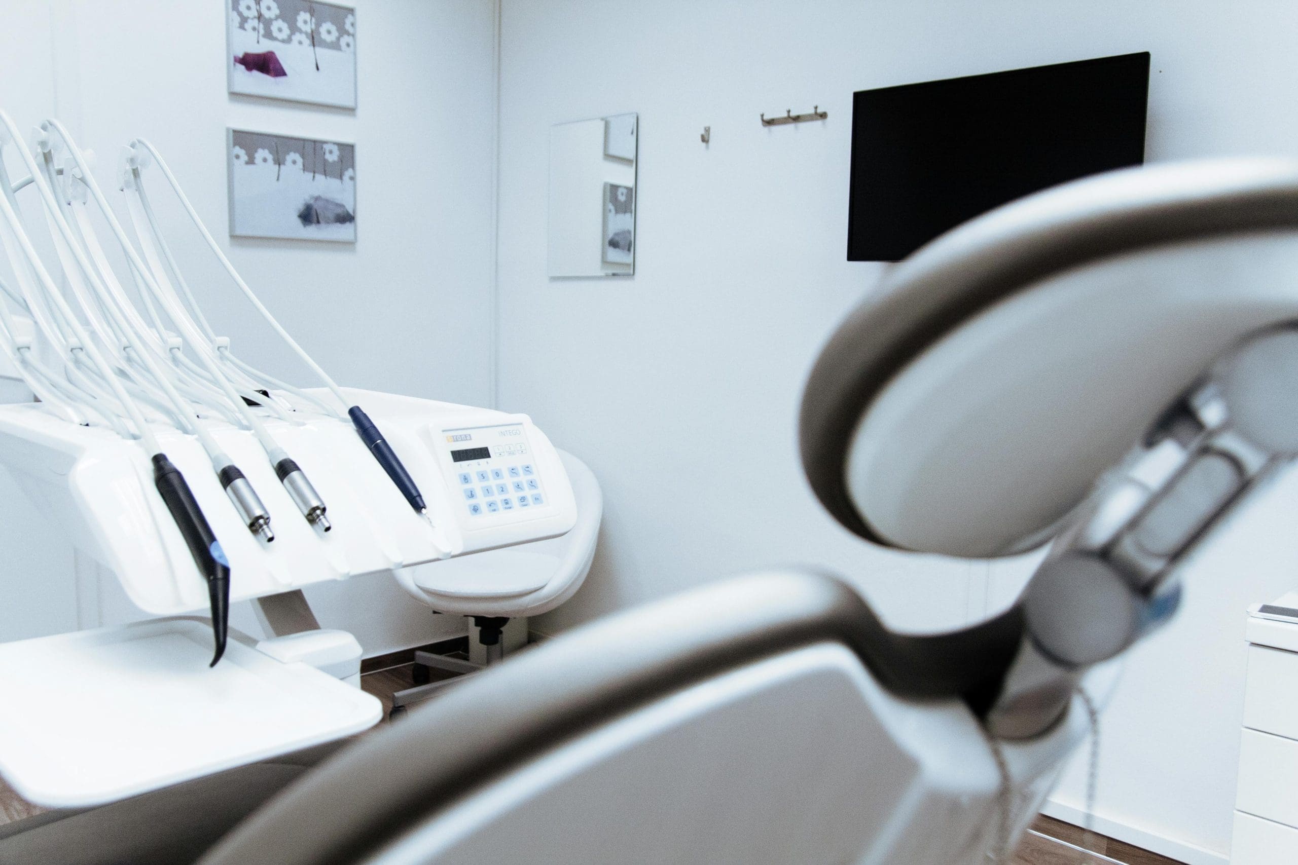 Dental Crown Reviews: Real Stories and Insights from Patients