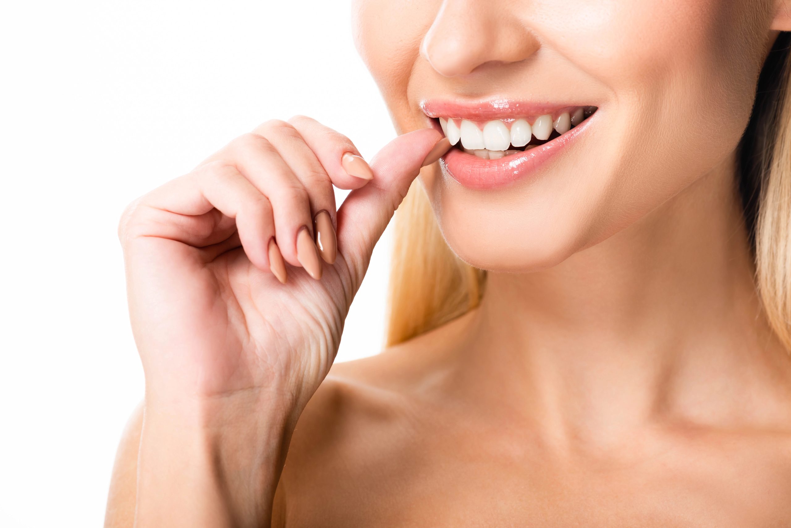 Dental Veneer for Chipped Tooth Repair: A Quick Fix for a Lasting Smile