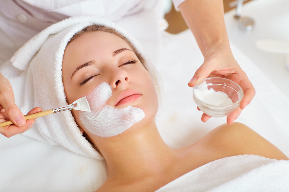 Skin refining facial at Facelove Medispa Skin refining facial at Facelove Medispa