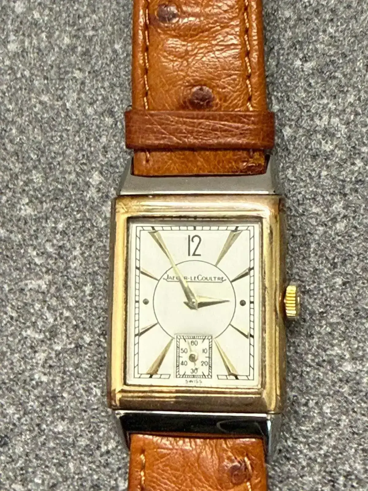 Montre rectangulaire vintage à bracelet en cuir marron