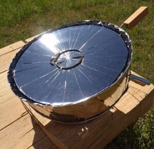 Solar Cooking Explained: Benefits & Homemade Solar Cooker Guide 2