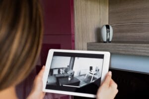 Home Security Solar Systems: Best Solar-Powered Cameras & Alarms 17