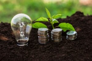 Bright Investment: The Economic Benefits of Solar Energy 3