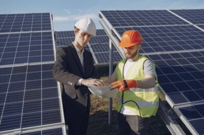 The Solar Job Market: Opportunities in the Green Economy 11 The Solar Job Market: Opportunities in the Green Economy