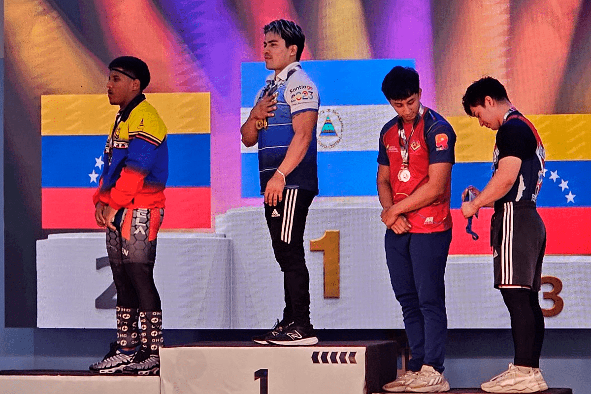 Armando Britton gana Oro en los 71kg