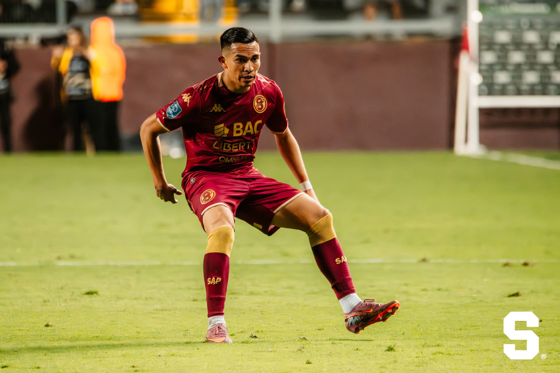 Bancy Hernandez Titular con Saprisa 1