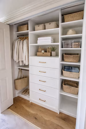 white reach in coset