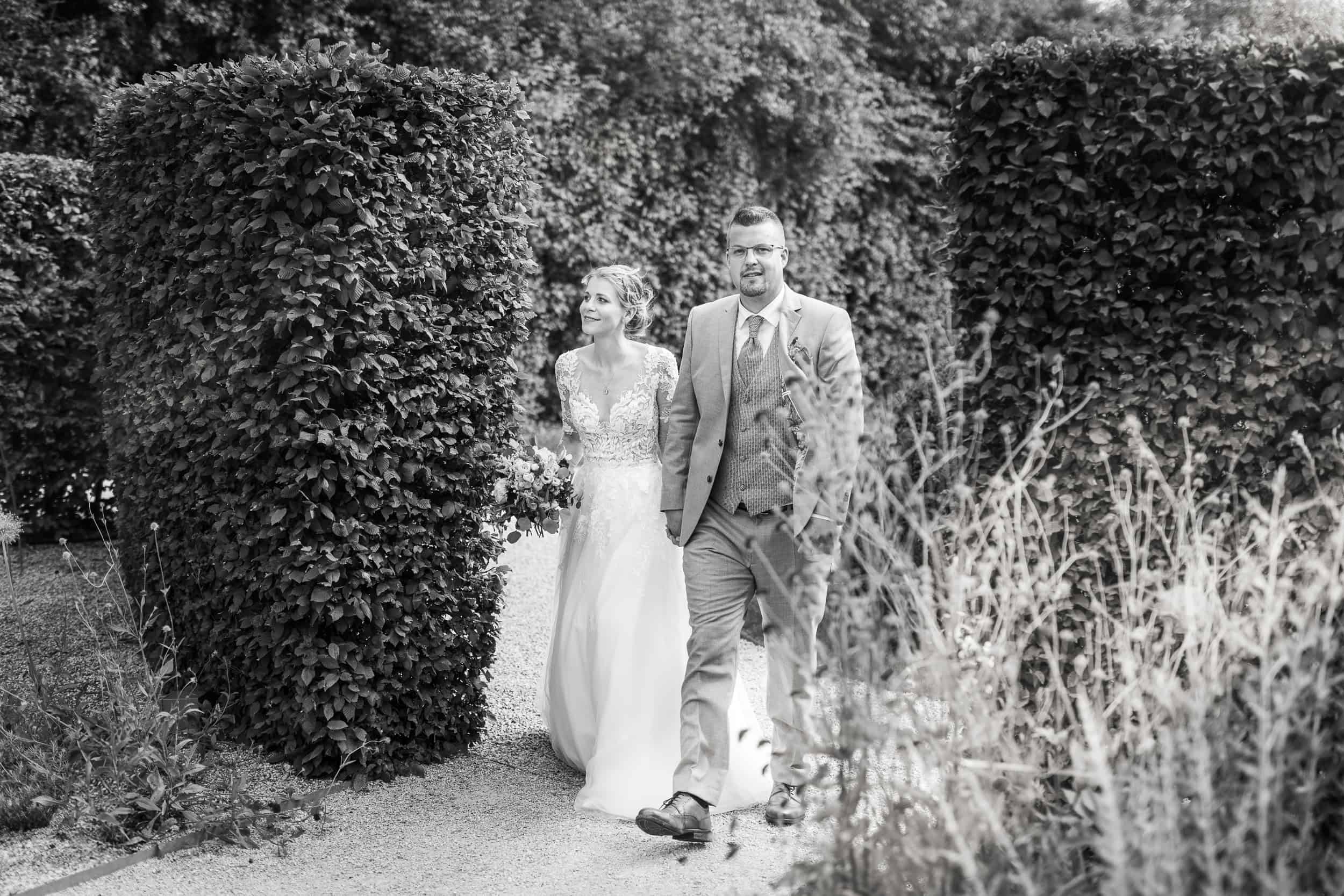 Hochzeitspaar bei Freudenstadt, professioneller Hochzeitsfotograf.
