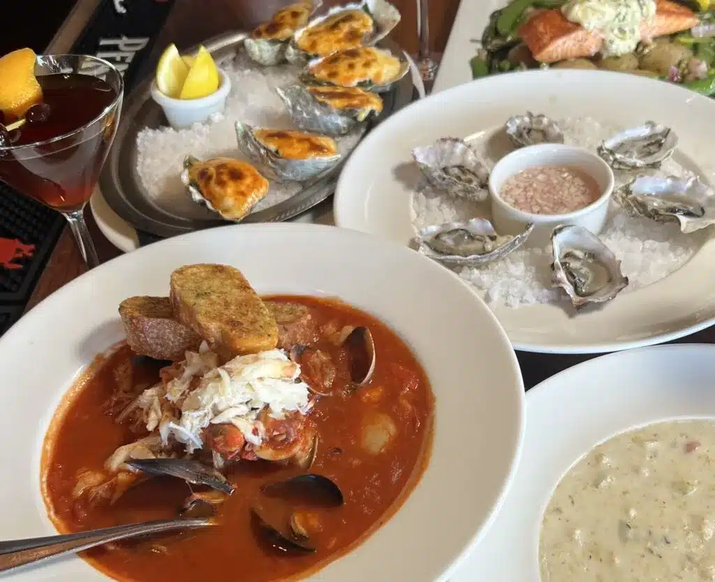 Oysters, clams, Cioppino, Clam chowder