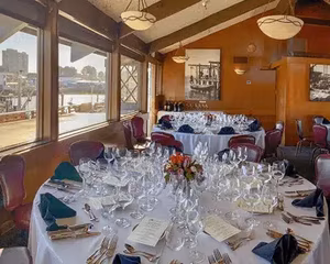 Table settings at Scoma's