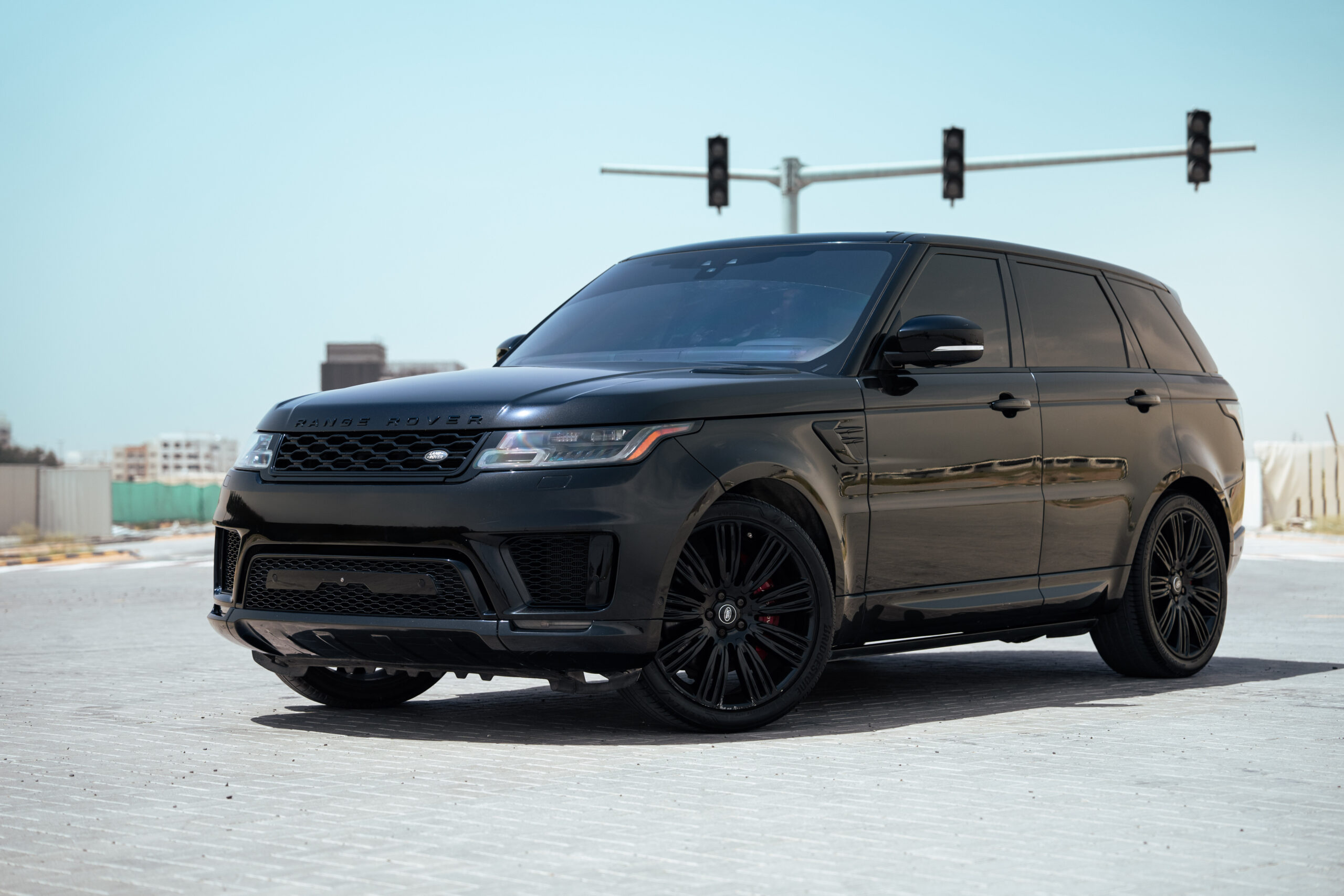 Mobil Range Rofer Rega Mobil Range Rover ing Dubai (2026) | Pandhuan SUV Mewah