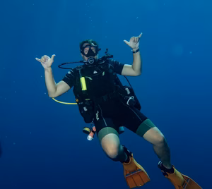 photo - scuba diving in japan