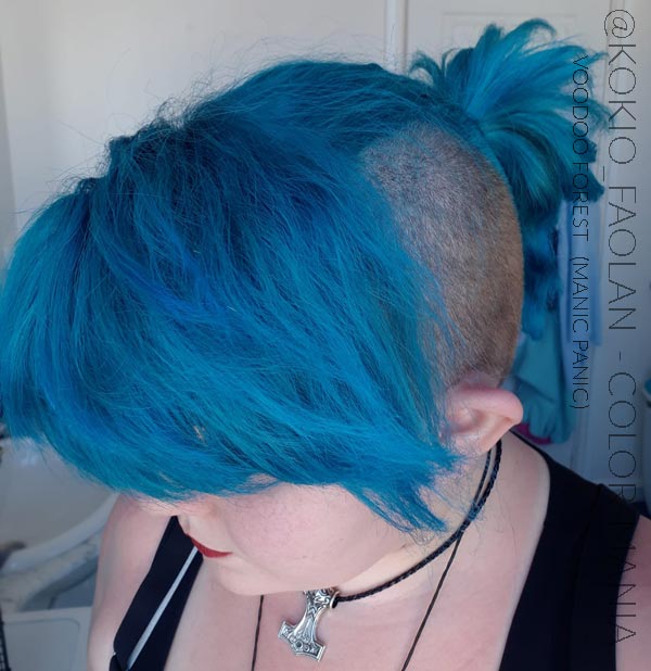 Merci @Kokio_faolan :) Coloration Cheveux Vert Voodoo Forest - Manic Panic | Color-Mania