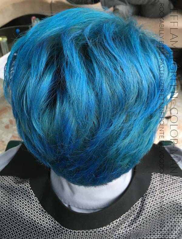 Merci Efflamm Green :) Coloration Cheveux Rockabilly Blue, Pastelizer et une pointe de voodoo blue - Manic Panic | Color-Mania