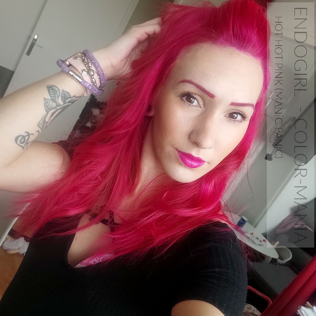 Merci @endogirl_et_maman :) Coloration Cheveux Rose Hot Hot Pink UV - Manic Panic | Color-Mania