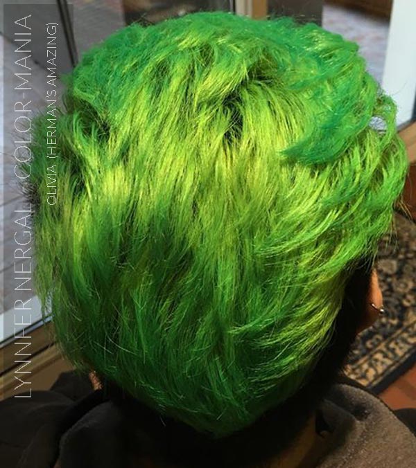 Merci Lynnfer Nergal :) Coloration Cheveux Vert Olivia Green UV - Herman's Amazing | Color-Mania