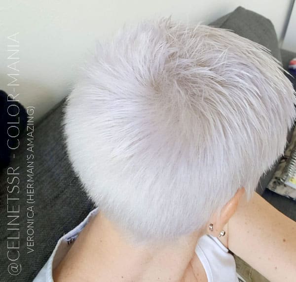 Merci @celinetssr :) Coloration Cheveux Blanc Veronica White - Herman's Amazing | Color-Mania