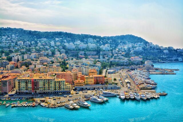 Investir en bord de mer, le mythe s'effondre : 8 villes prisées risquent de perdre gros d’ici 2030 Investir en bord de mer, le mythe s'effondre : 8 villes prisées risquent de perdre gros d’ici 2030