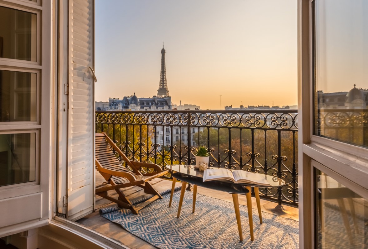 Airbnb rare, escalade des prix : la nuit “vue Tour Eiffel” s’envole