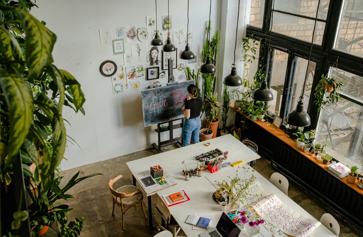 Comment la Gen Z s’offre sa première villa sans CDI… pendant que vous remboursez encore votre prêt à taux plein