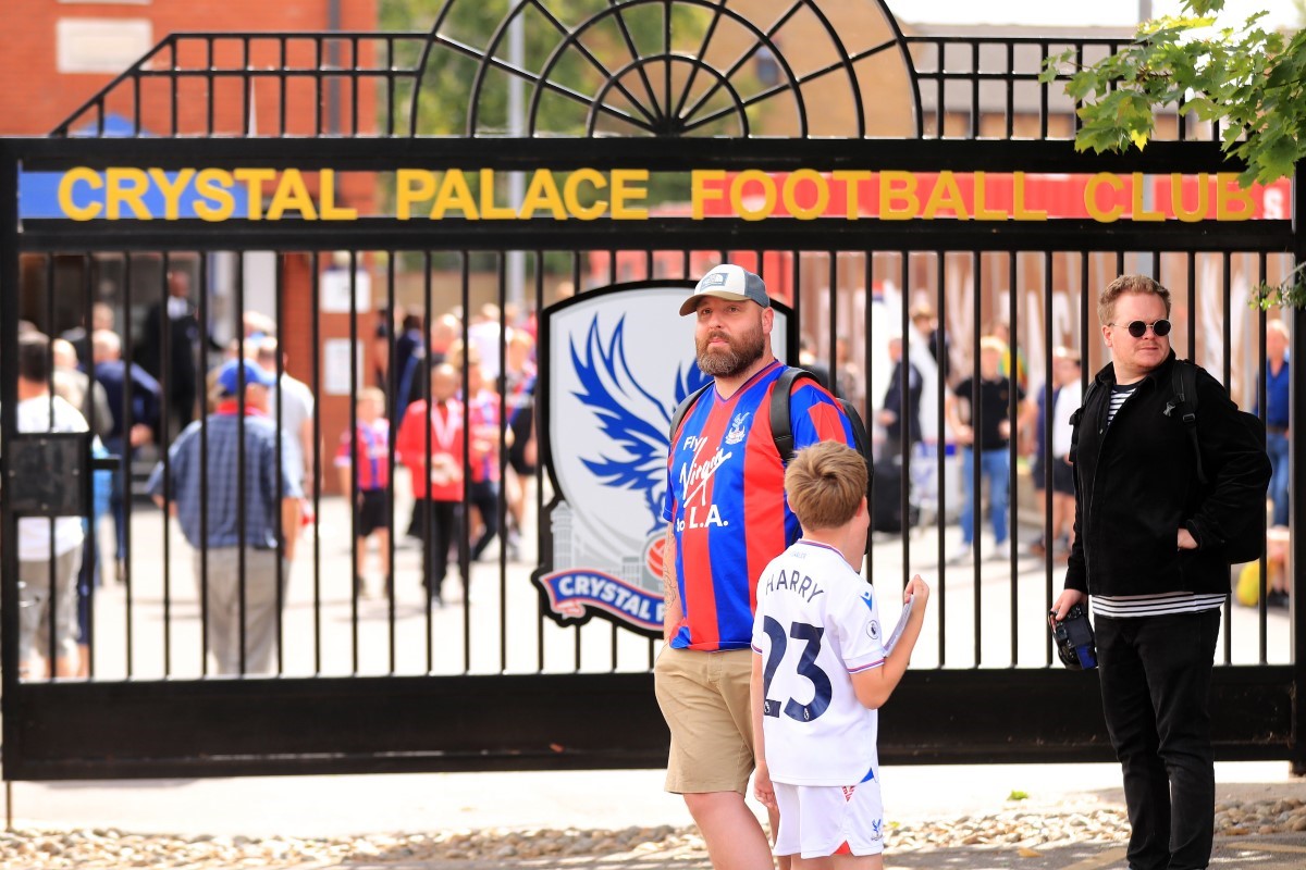 Crystal Palace : plein feu sur l’épopée du palais "diamant" parti en flammes devenu bastion du foot anglais