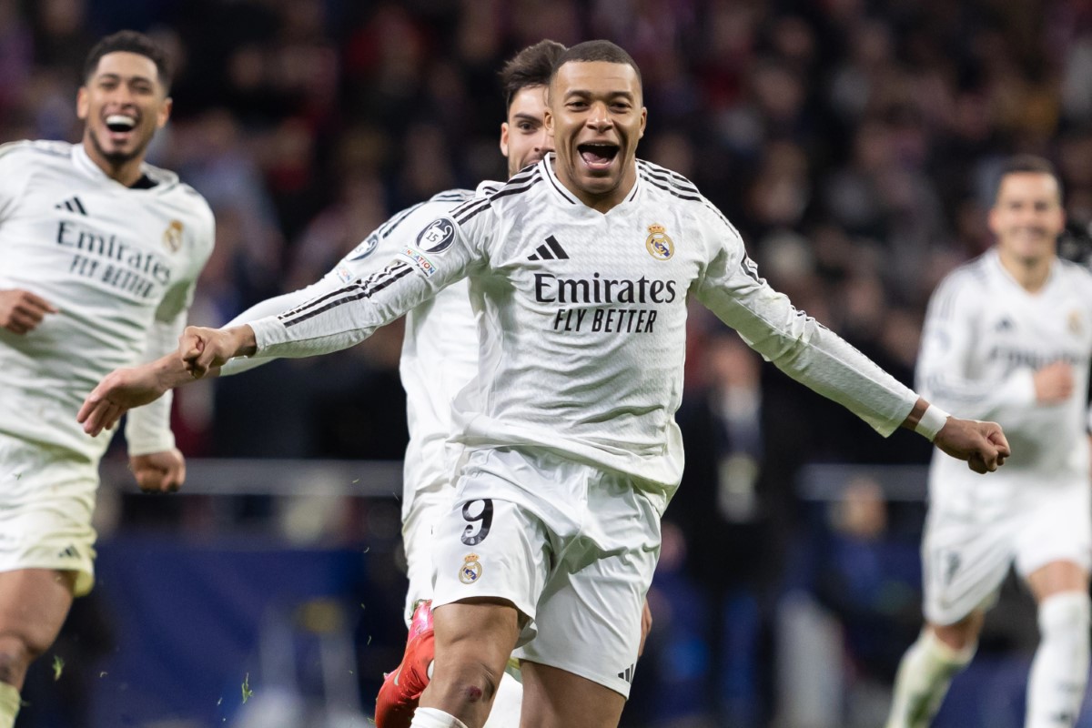 Kylian Mbappé célèbre un but sous les couleurs du Real Madrid lors du derby madrilène face à l’Atlético, en Ligue des champions, le 12 mars 2025.