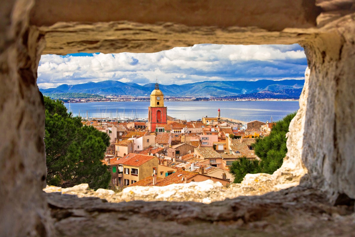 Saint-Tropez, cercle fermé : comment les milliardaires verrouillent le marché immobilier