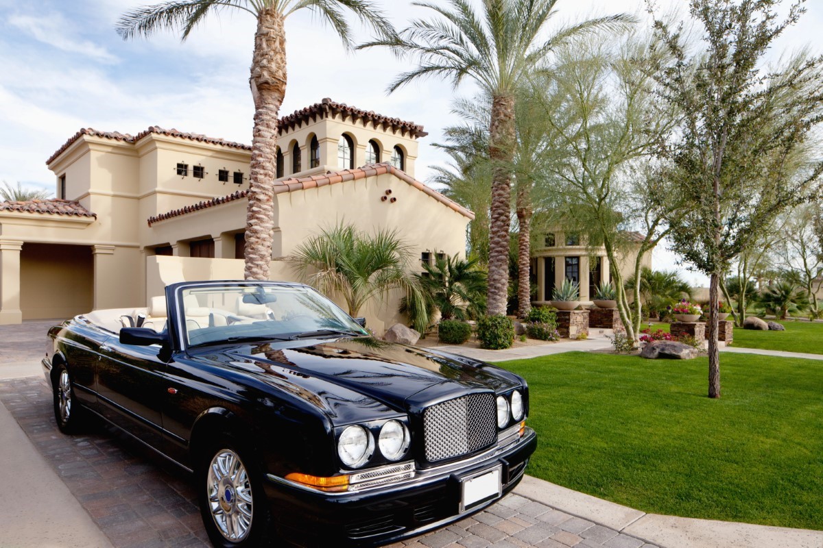 Villas-palais, jets privés, voiture de collection : ces privilèges qui arrachent les ballons d'Or au Real Madrid
