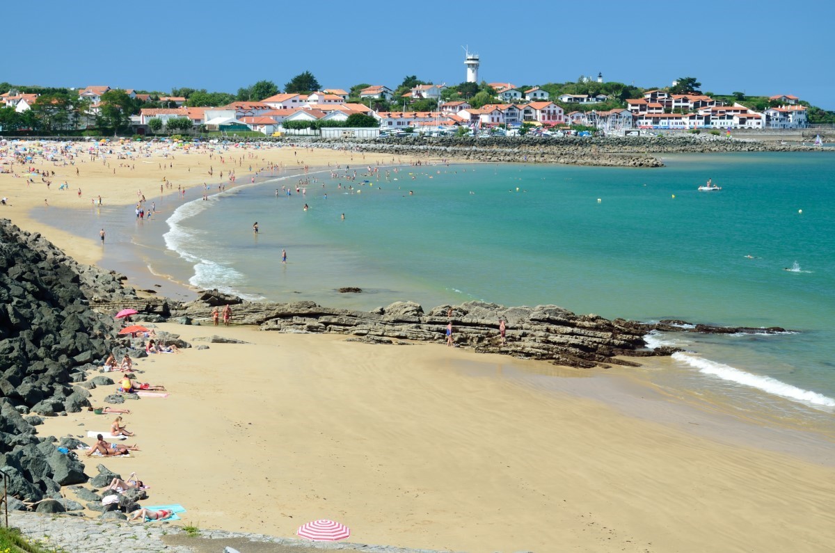 Choc sur le littoral cette région adorée des vacanciers bannit les maisons secondaires biarritz aout 2025