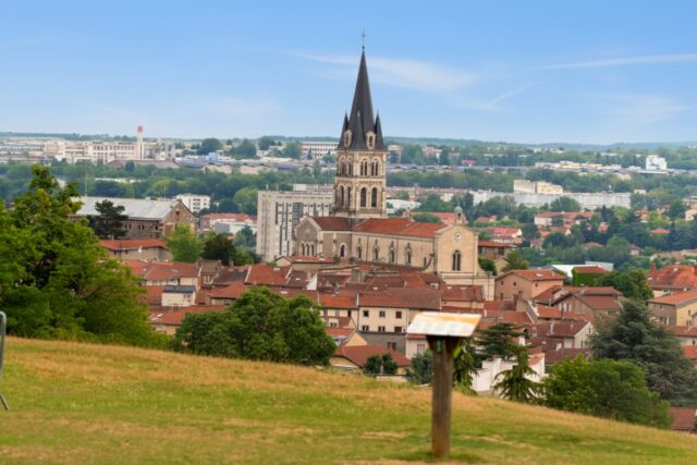 la ligne metro B a changé l'immobilier a saint genis laval Immobilier 2026 : à Saint-Genis-Laval, la ligne B change-t-elle vraiment la donne ?