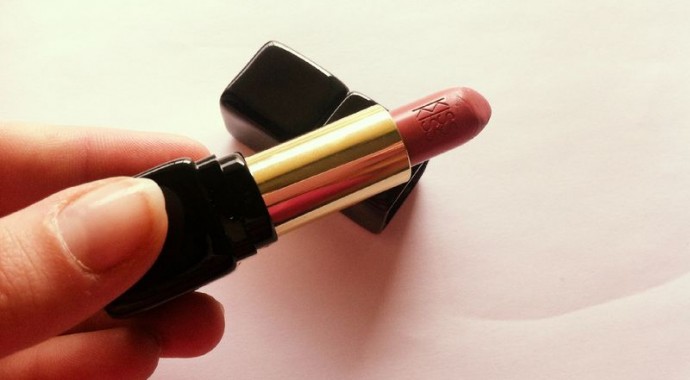 301 kiss kiss guerlain
