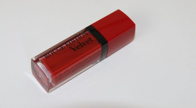 rouge velvet 24h bourjois