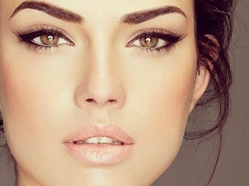 Maquillage-des-yeux-marron