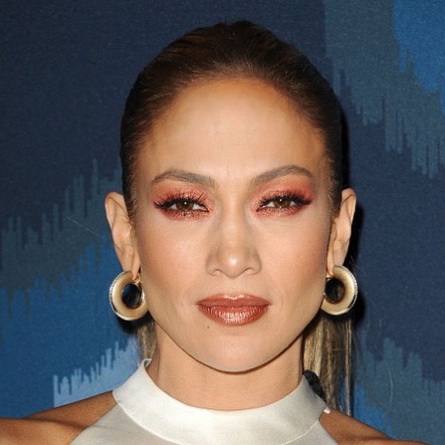 jennifer lopez voici.fr
