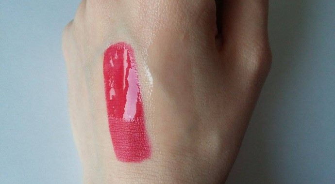 swatch aqua rouge make up for ever