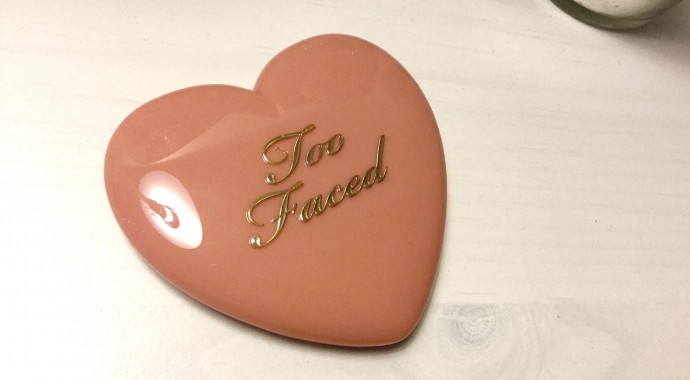 avis Love Flush Blush- Too Faced