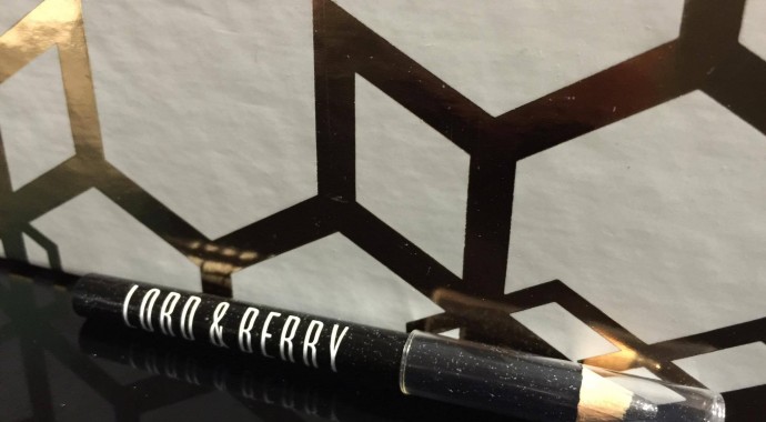 mini crayon noir paillettes argentées Lord & Berry