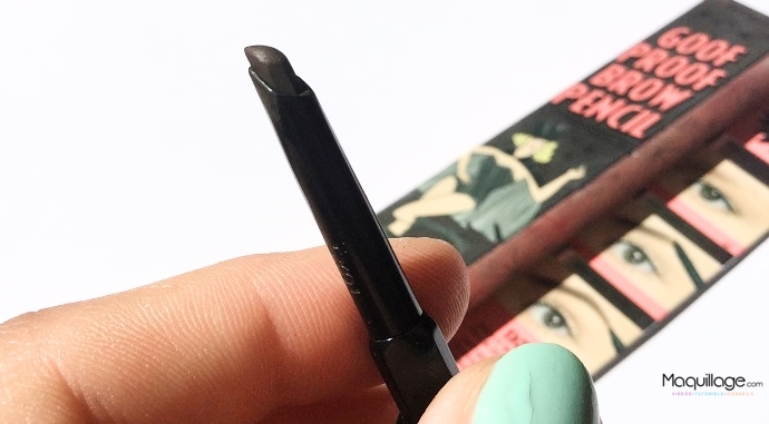 Test du crayon à sourcils Goof Proof de Benefit