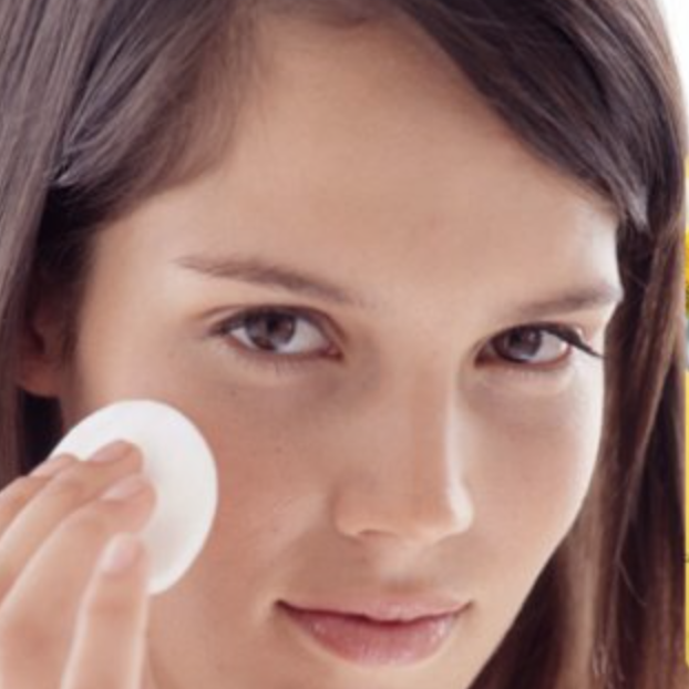 15 astuces pour vous débarrasser des points noirs !