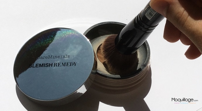 Le fond de teint Blemish Remedy de bareMinerals