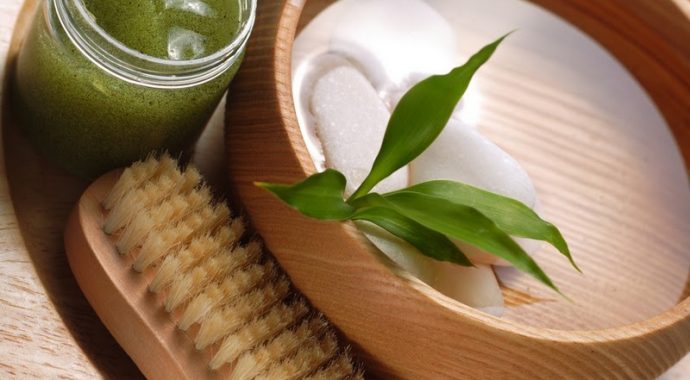 Zoom sur le maquillage bio pour être belle au naturel 1