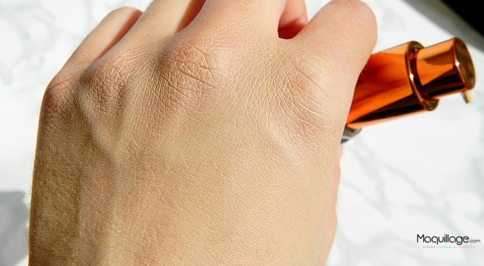 Le fond de teint Invisiwear de EX1 : Test et avis